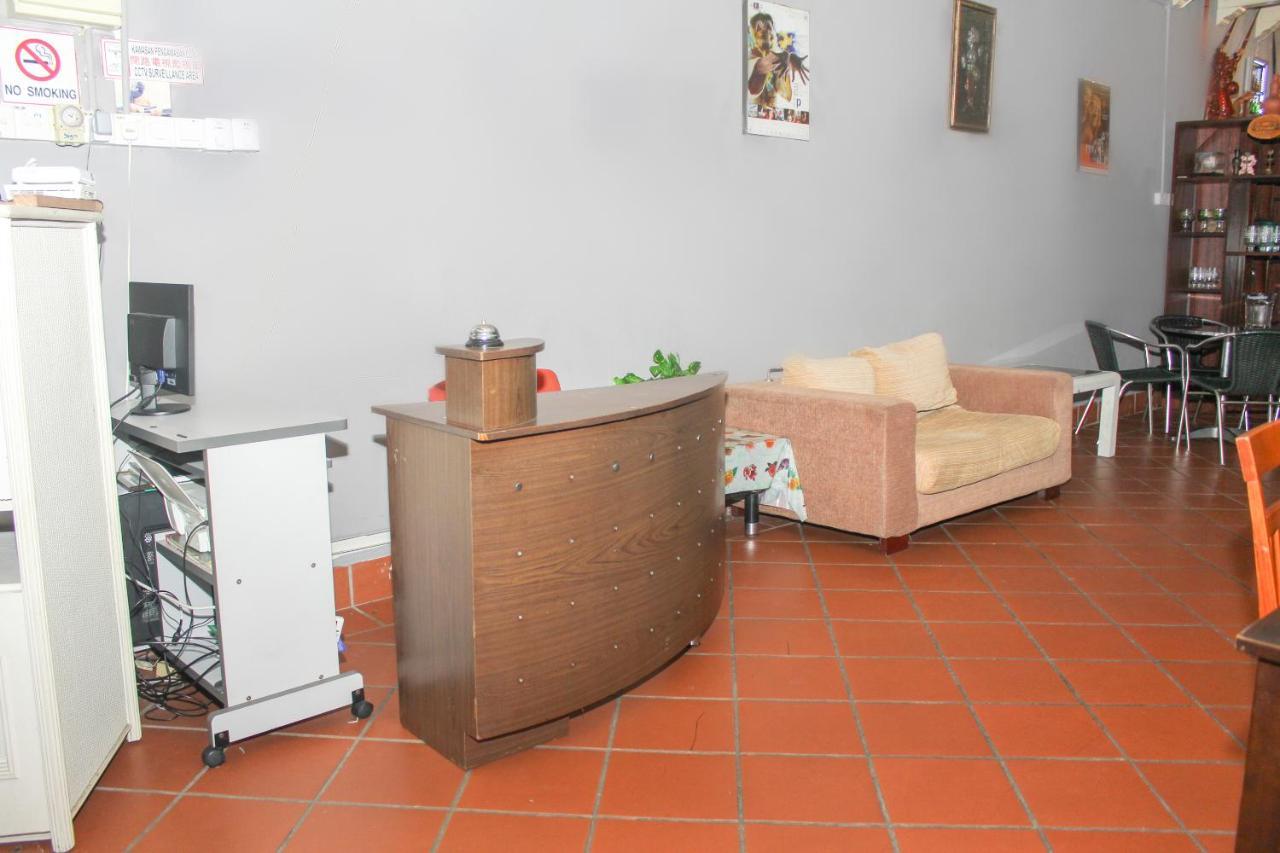 Spot On 89707 River View Guest House Tranquerah Buitenkant foto