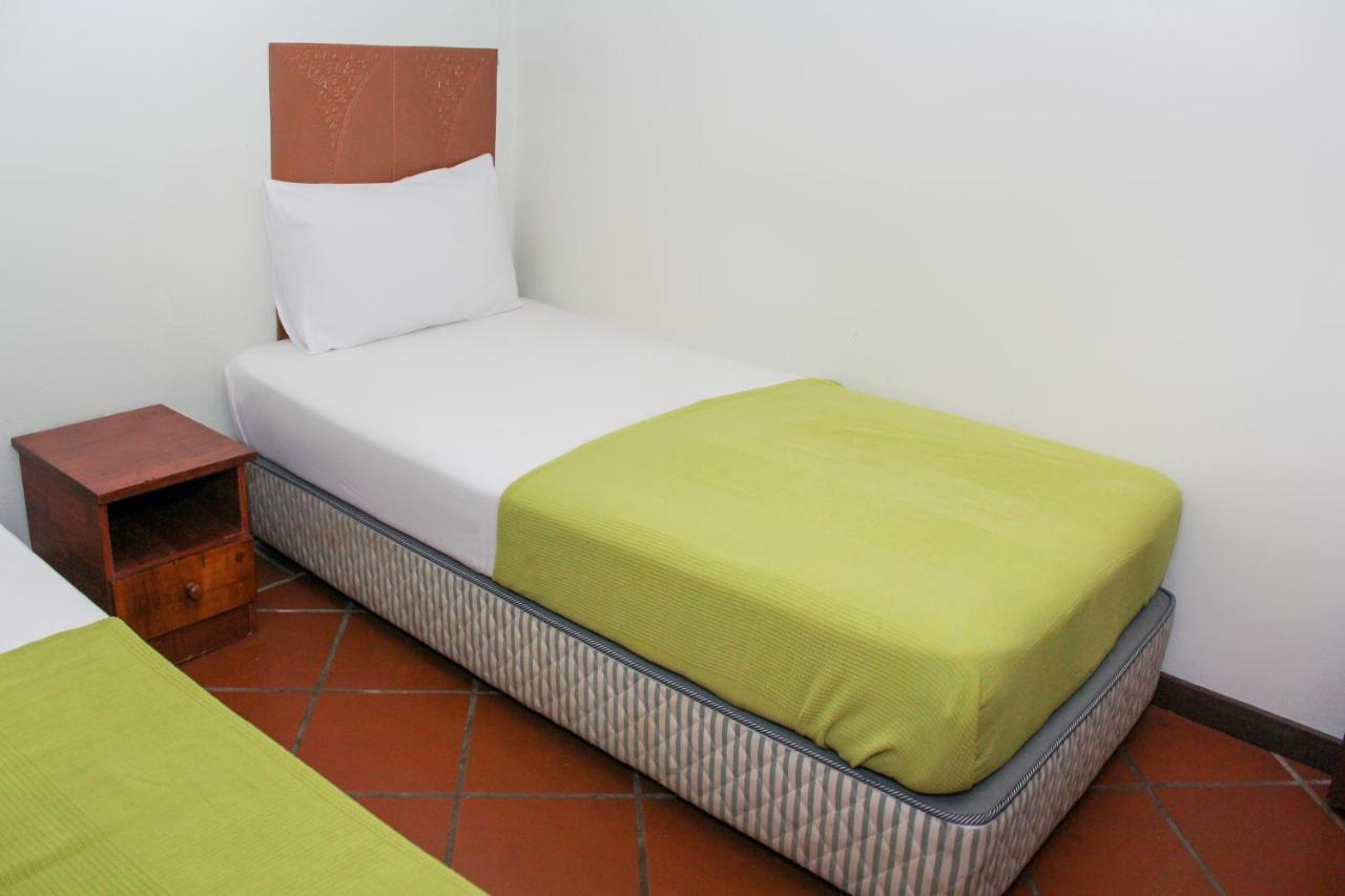 Spot On 89707 River View Guest House Tranquerah Buitenkant foto